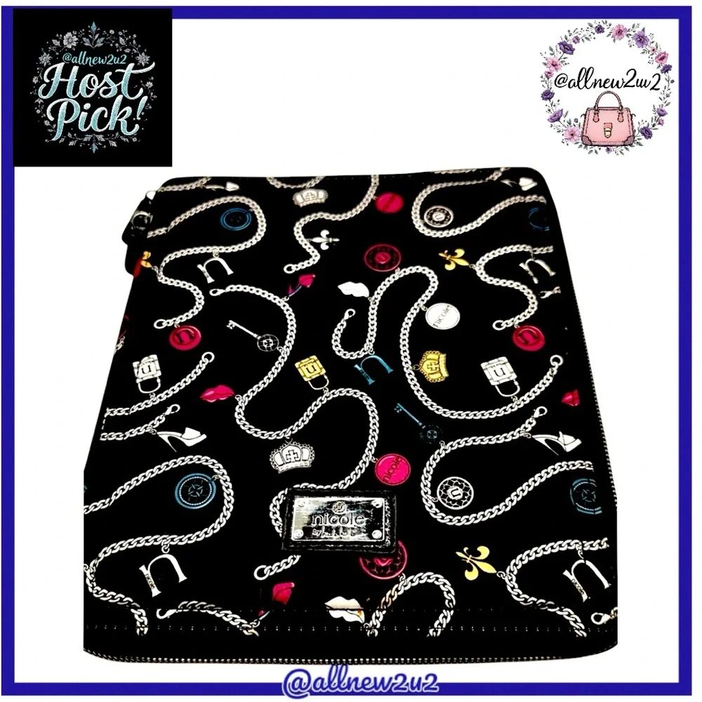 Nicole Miller 11” Zippered Cushioned iPad case Host Pick